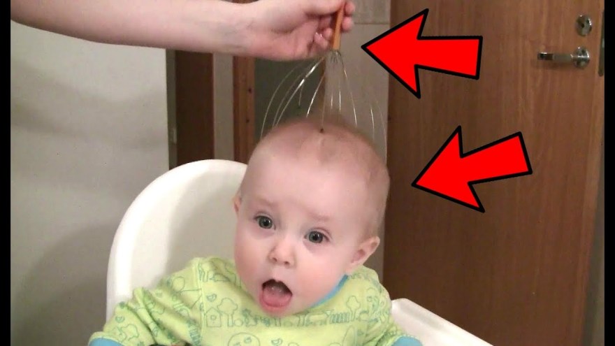 Picture of: Cute Babies Reacting To Head Massager For The First Time Compilation  NEW